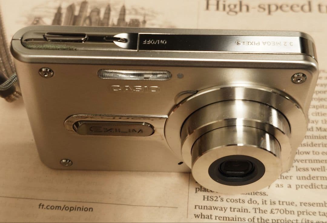 デジカメ CASIO EXILIM EX-S100