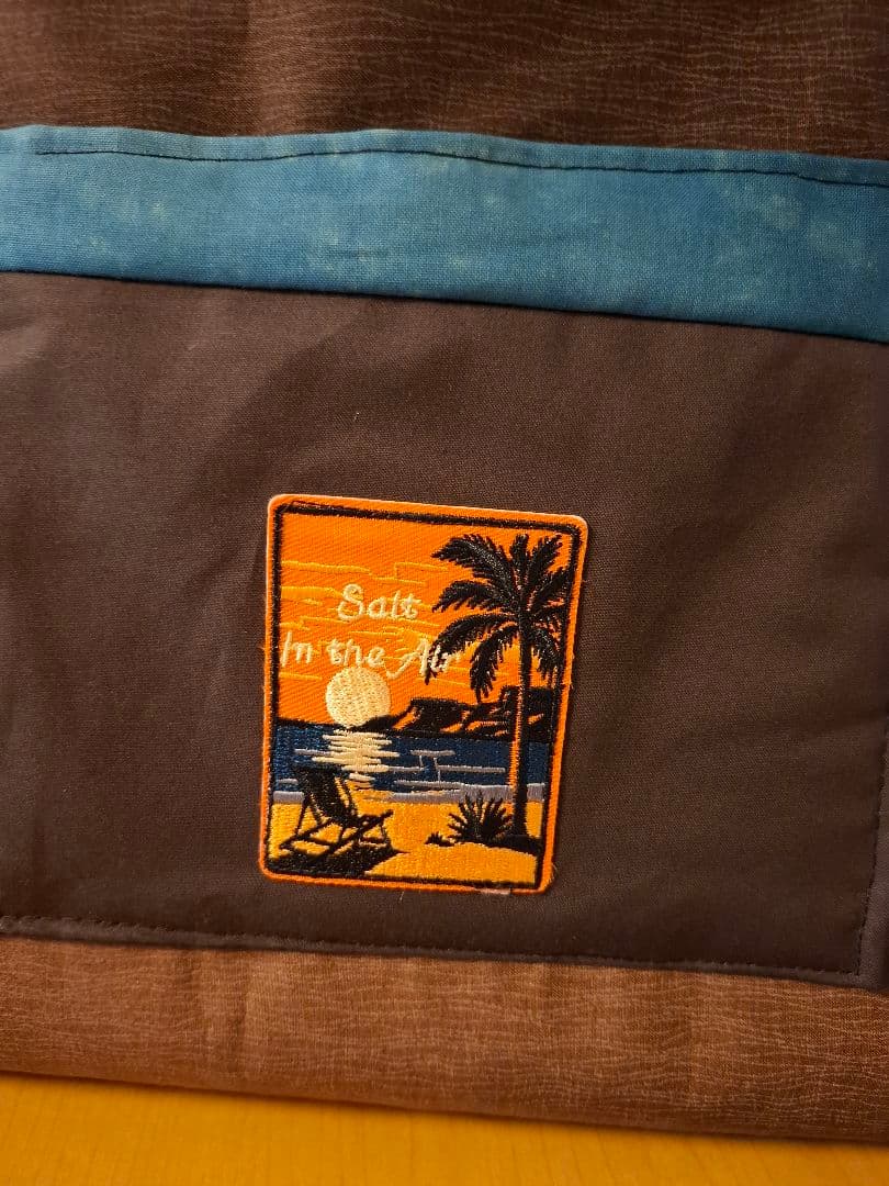 最終お値下げ!　ハワイアンキルト　大きめ横長　バッグ　2WAY　革タグチャーム付