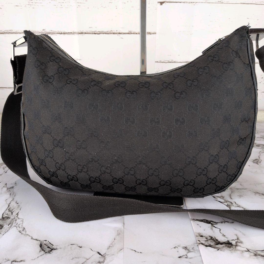 【人気】グッチ☆三日月　GG　キャンバス　ショルダー