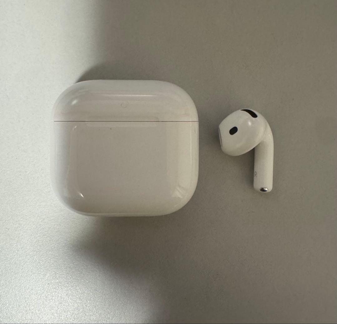 Apple AirPods4 （ノイキャンモデル）本体 （右耳）+充電ケース