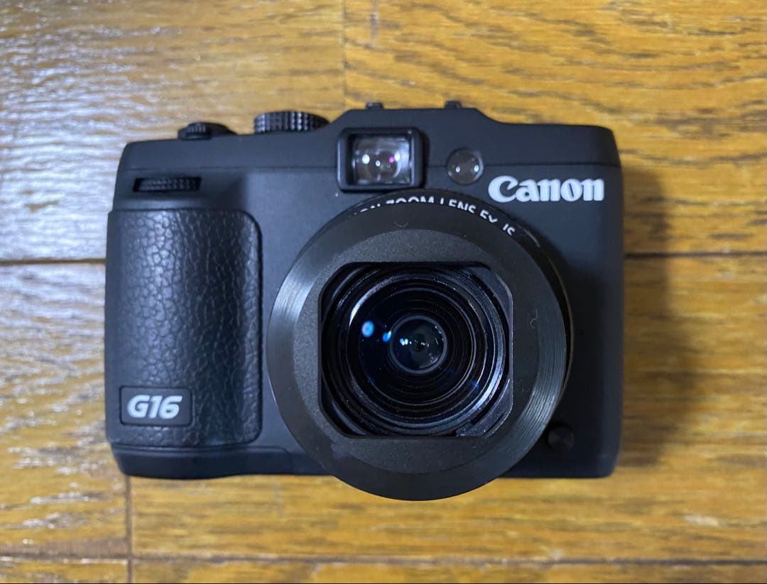 Canon PowerShot G16 本体と付属品