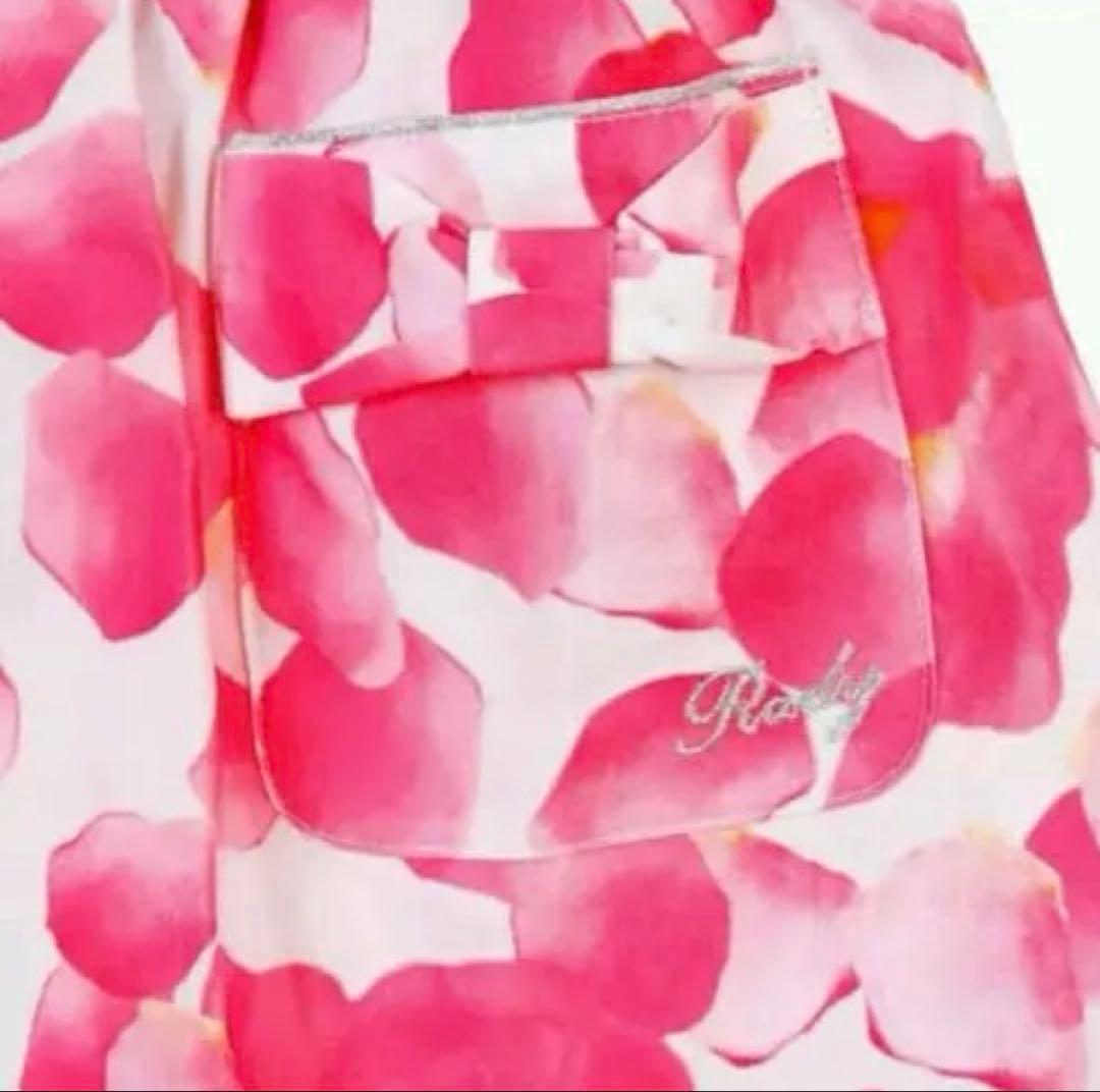 Rady 新品　リゾートフラワー　 花びら エプロン 薔薇 バラ ローズ