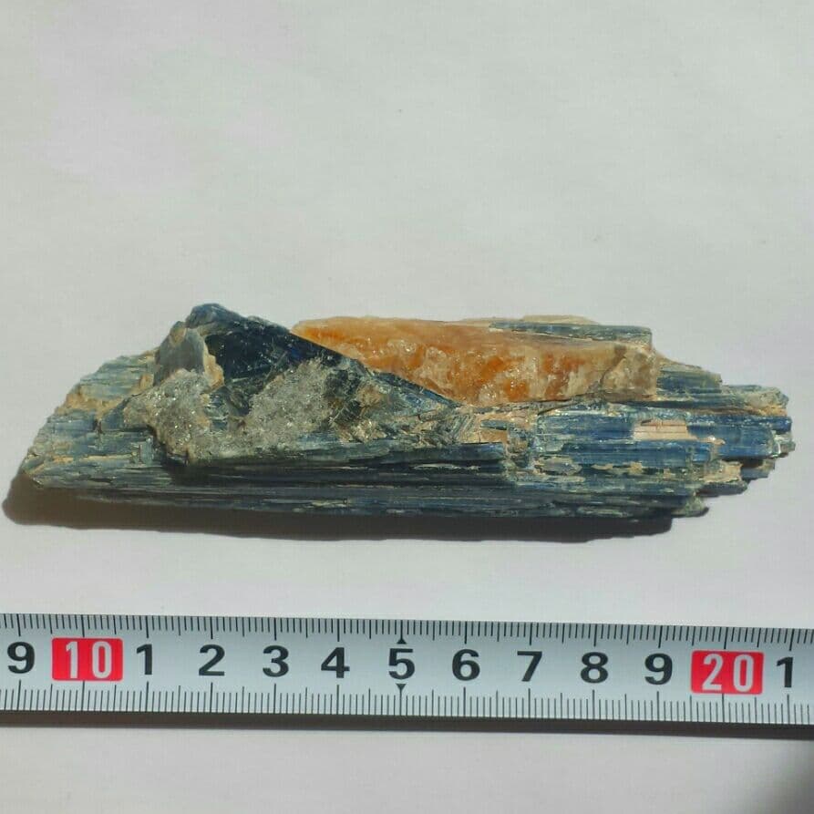 カイヤナイト　藍晶石　原石　鉱物
