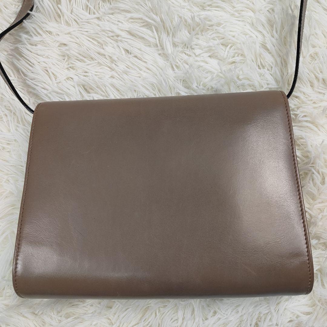 本日限定価格　セリーヌ　ショルダーバッグ　トリオンフ金具　2way　レザー