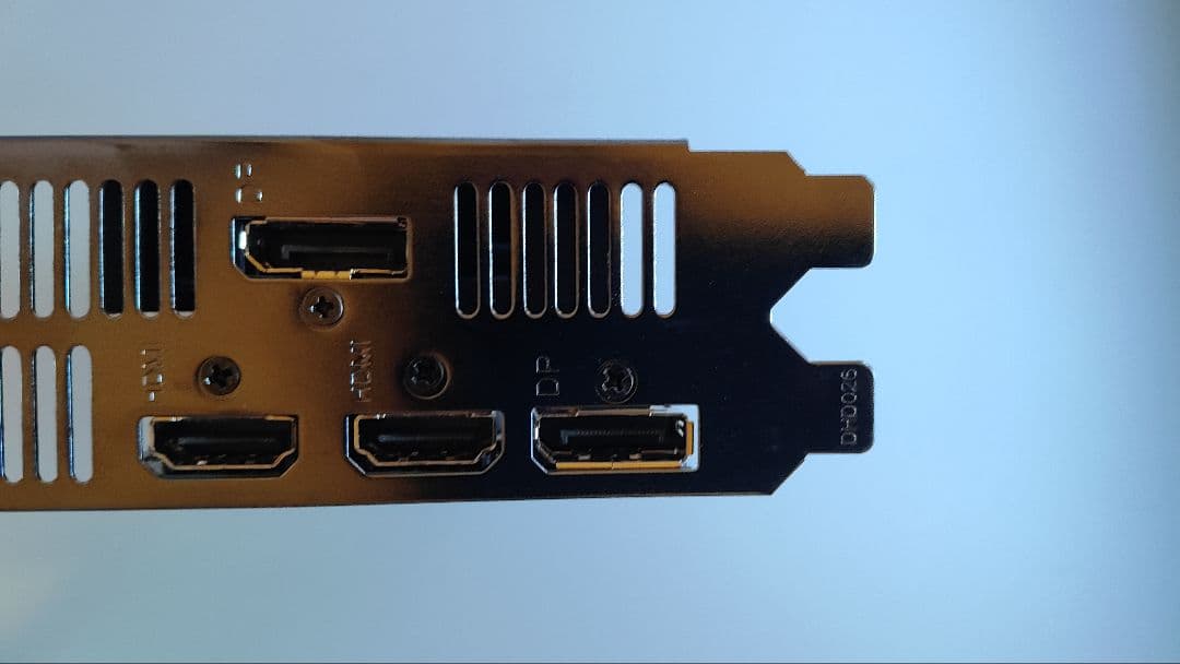 GIGABYTE RTX3050 電源レス