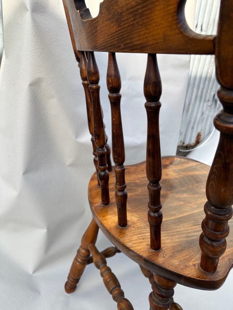 アンティークな飛騨産業のウィンザーチェア　キツツキマーク　椅子希少