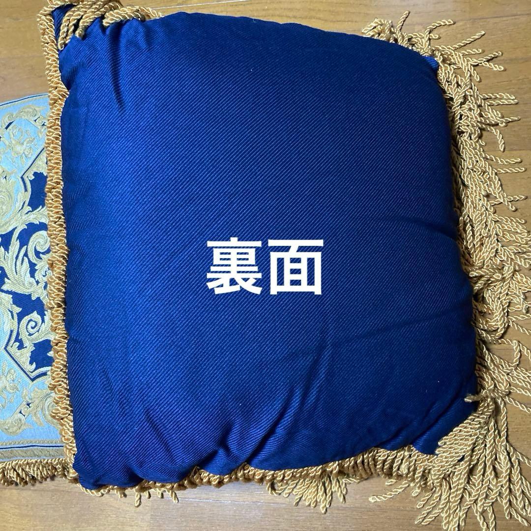 クッション (大)