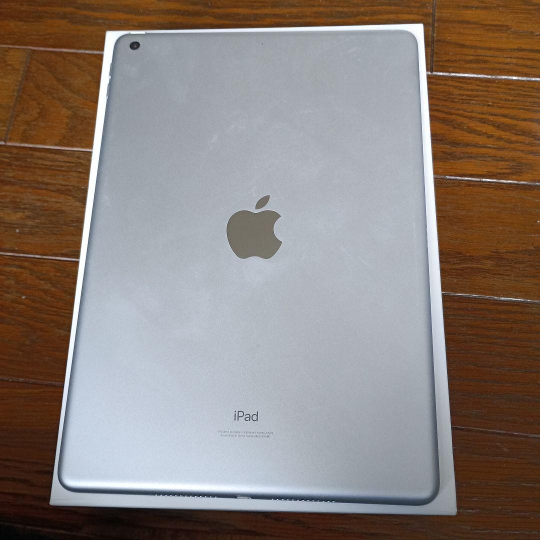Apple iPad (第9世代) 64GB Wi-Fi シルバー