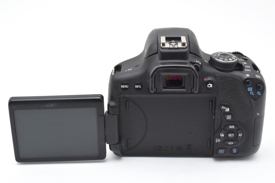 デジタル一眼レフカメラcanon kiss x8i標準レンズセット