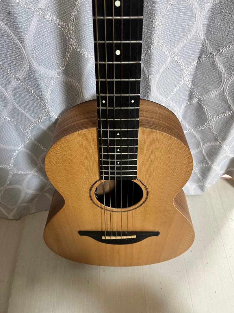 【Lowden】　エドシーラン　アコースティックギター