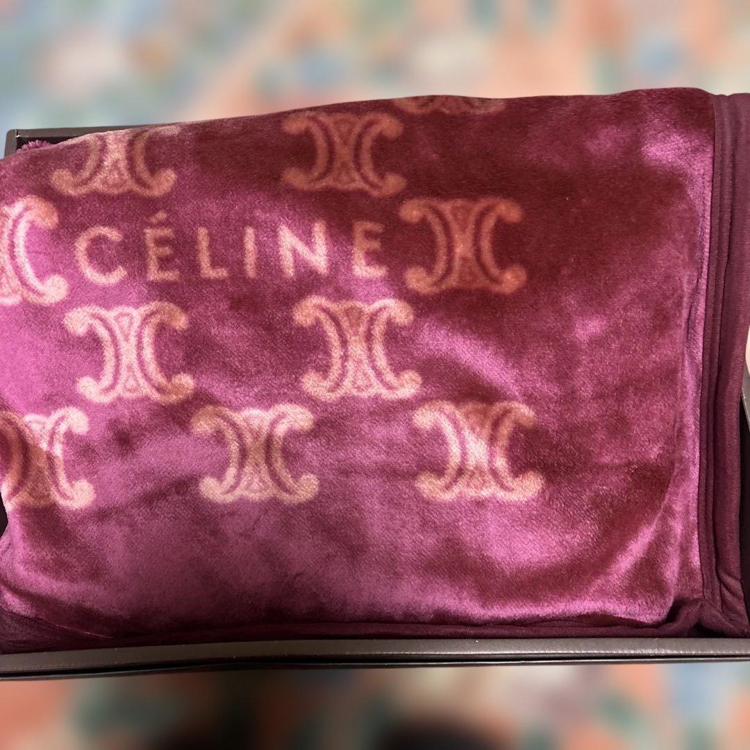 CÉLINE シングル毛布　140✖️200アクリル100%未使用に近い