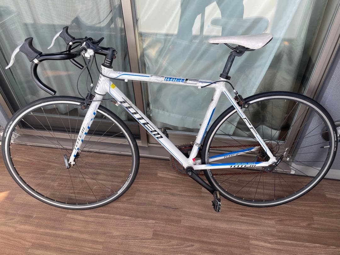 ホワイト アルミフレーム ロードバイク