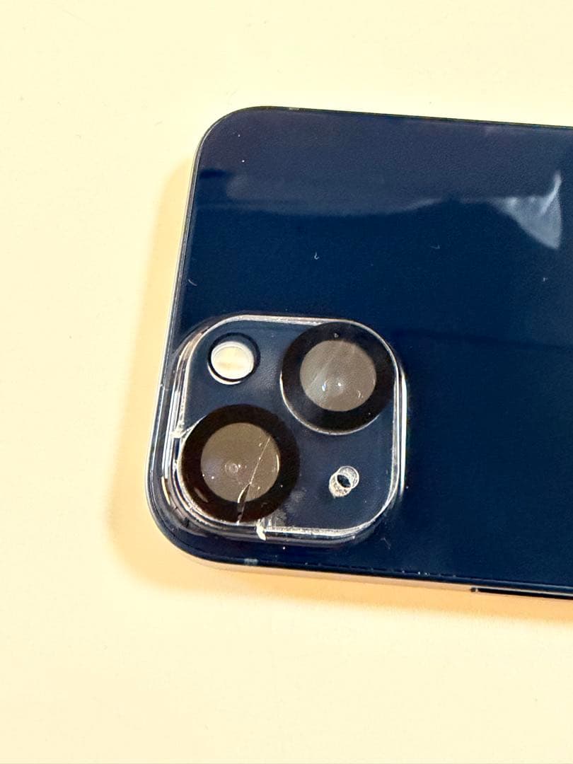 Apple iPhone 13 本体