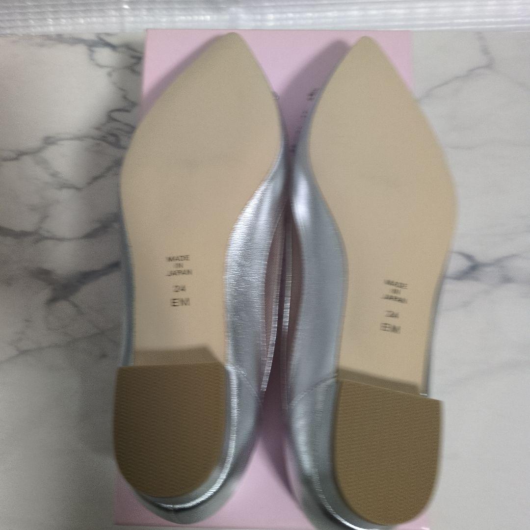 新品DAIANA シルバー ビジュー付きフラットシューズ 24cm