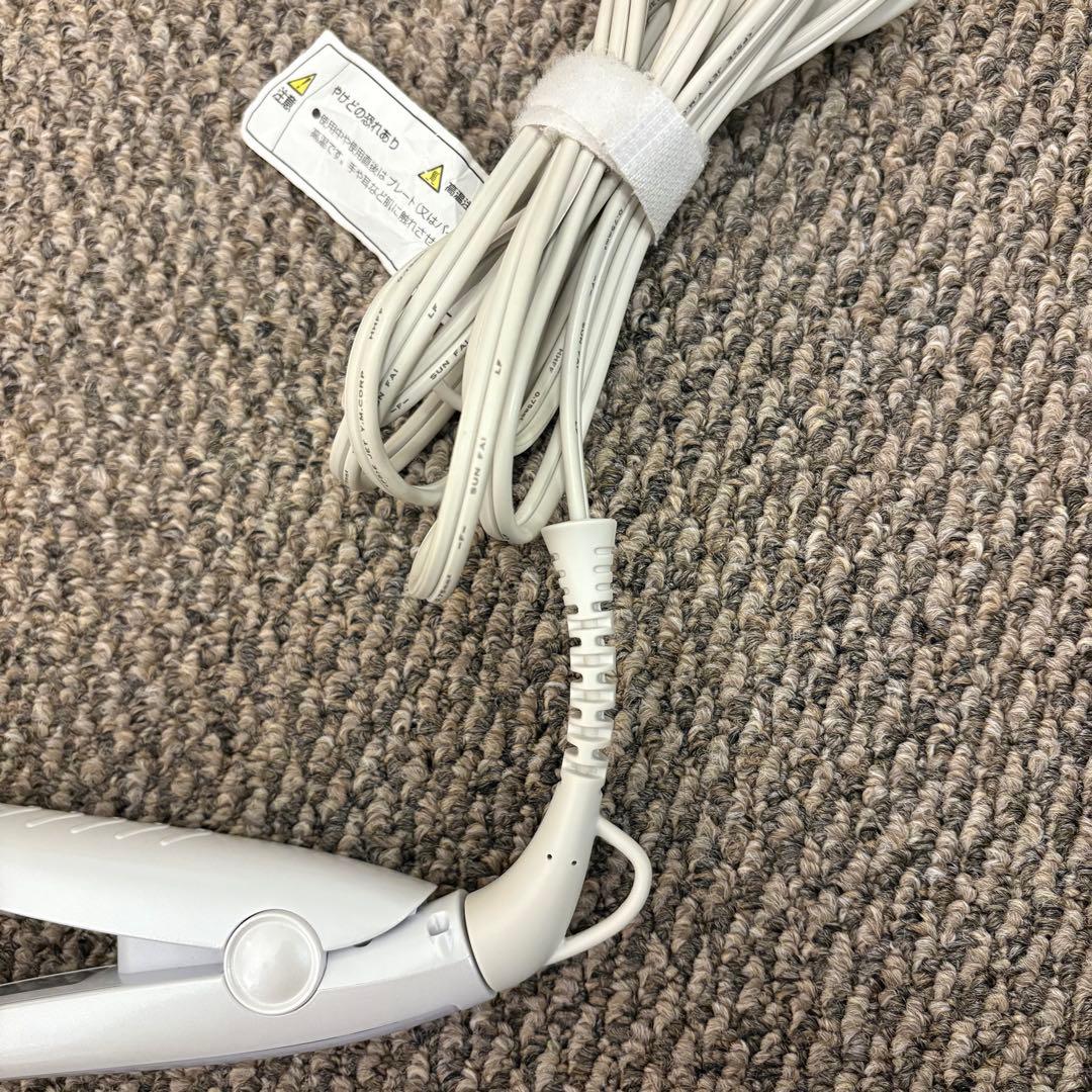 【正規品】絹女 KINUJO ストレートヘアアイロン ホワイト