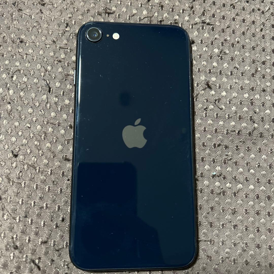 Apple iPhone SE3 (第3世代) 本体のみ SIMフリー 美品
