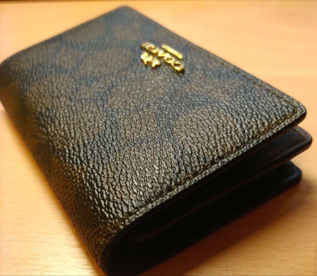 新品未使用 COACH シグネチャー ブラウン×ブラック レザー 名刺入れ