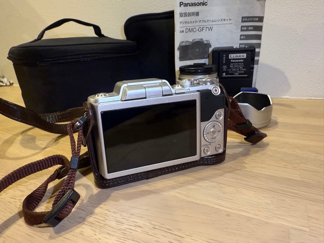 LUMIX dmc-gf7w Panasonic ミラーレス 写真Wi-Fi送信