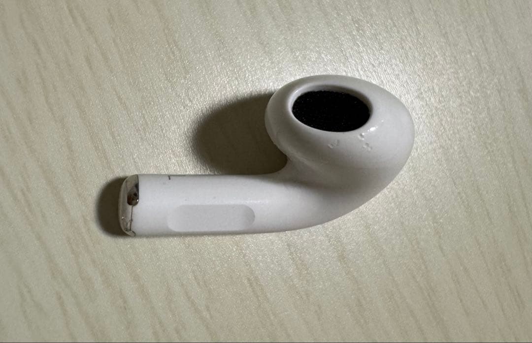 Lightning充電ケース付きAirPods（第3世代）