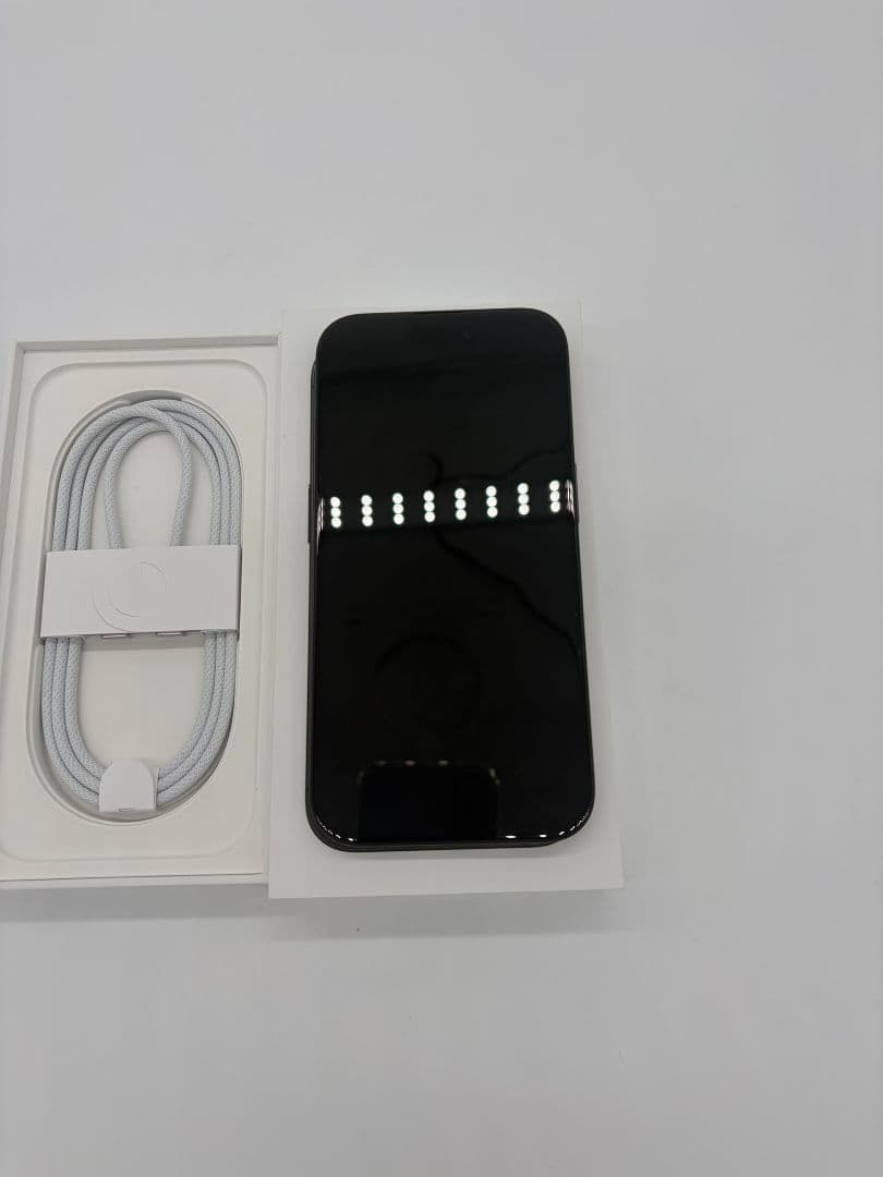 iPhone 16 128　Apple購入 SIMフリー 美品 バッテリー94％