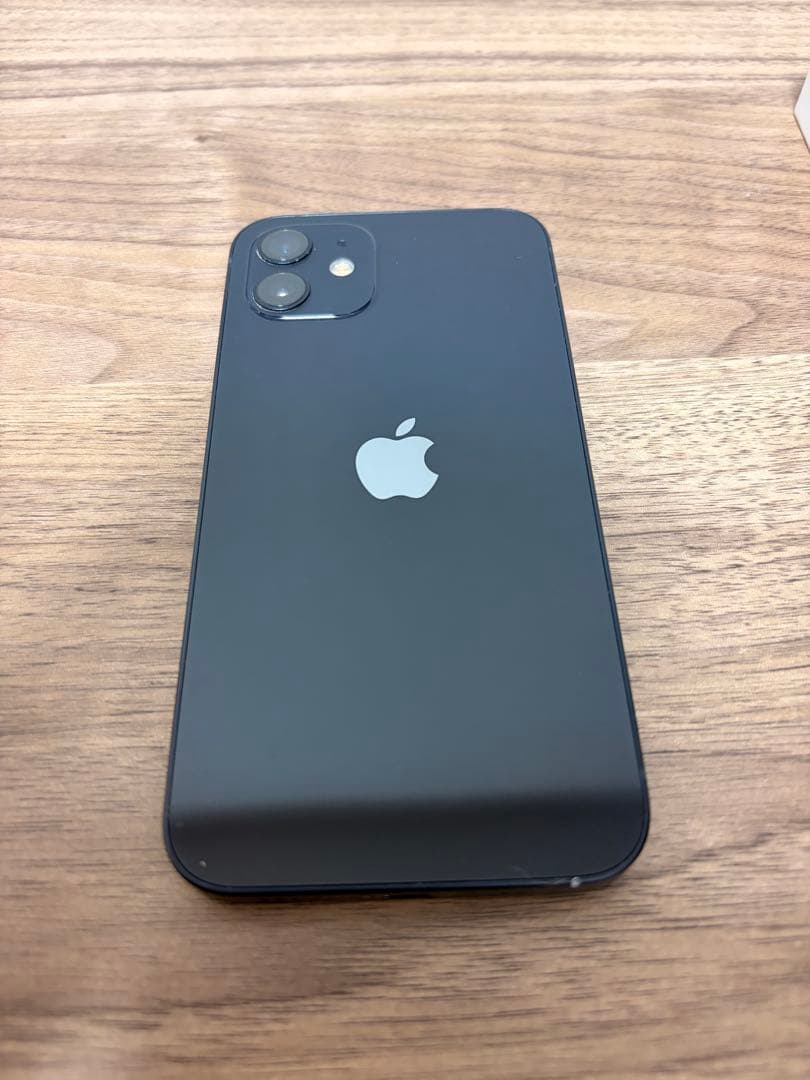 Apple iPhone 12 ブラック 本体 付属品箱付き SIMフリー