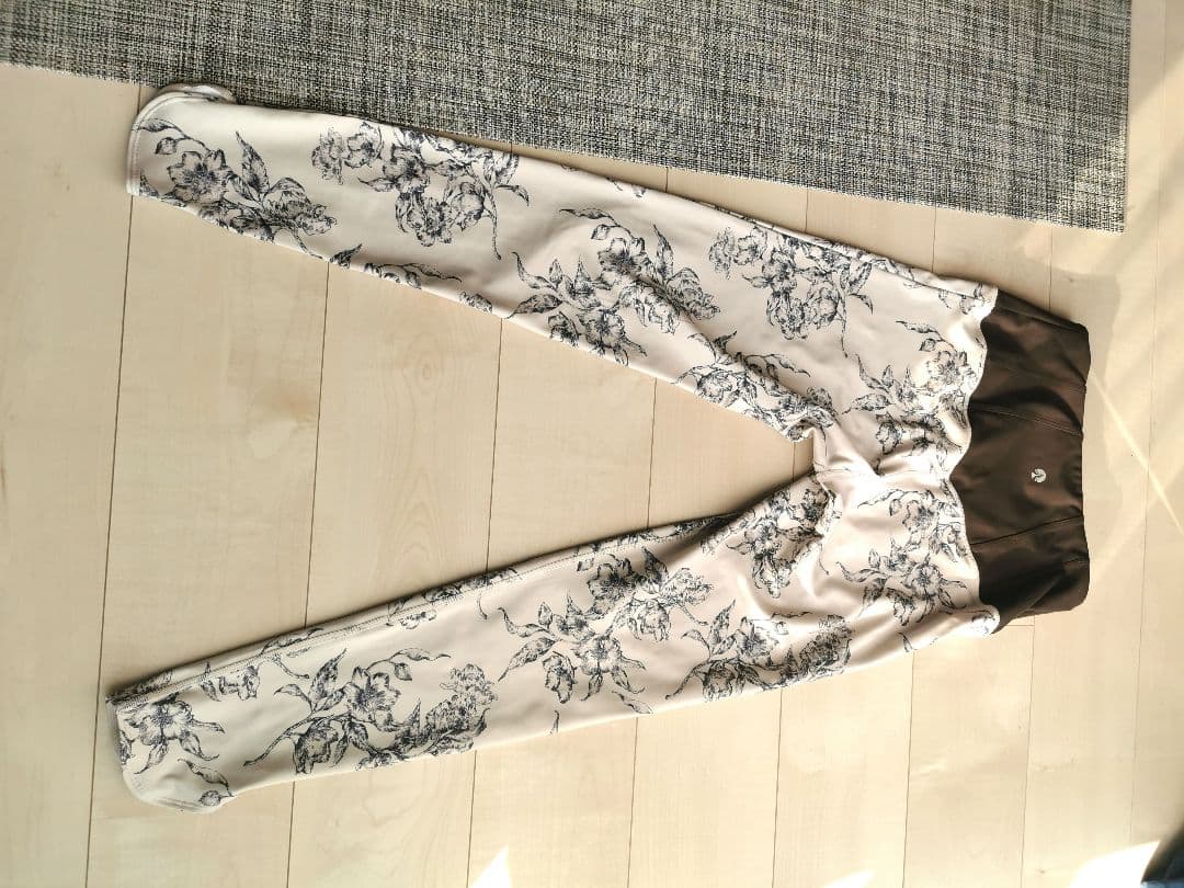 ヨガウェア　上下セット　SUKALA LAVA