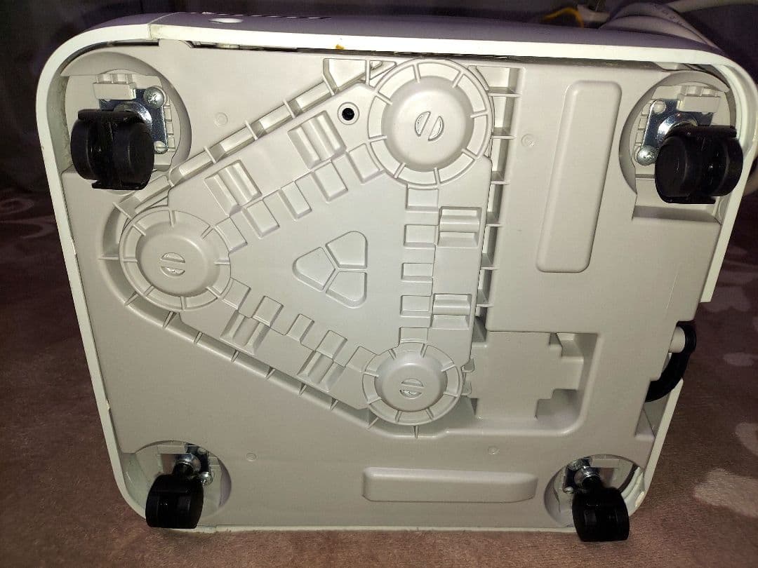 アイリスオーヤマ ポータブルクーラーIPA-2202G 付属部品あり。