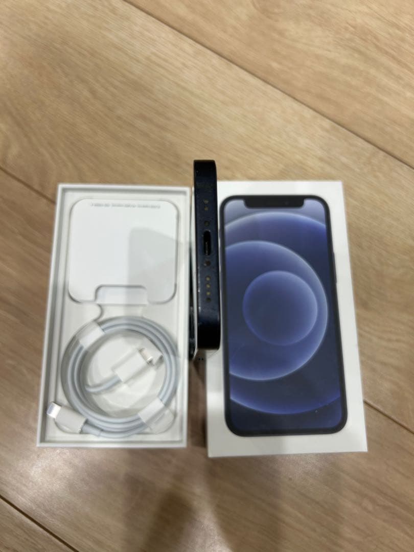 Apple iPhone 12 mini ブラック64GB