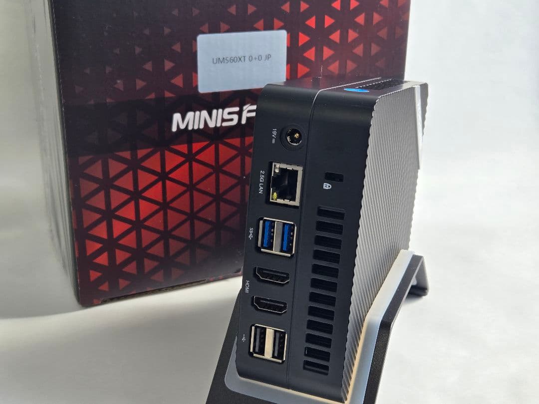 minisforum UM560XT Win11未認証 初期化済