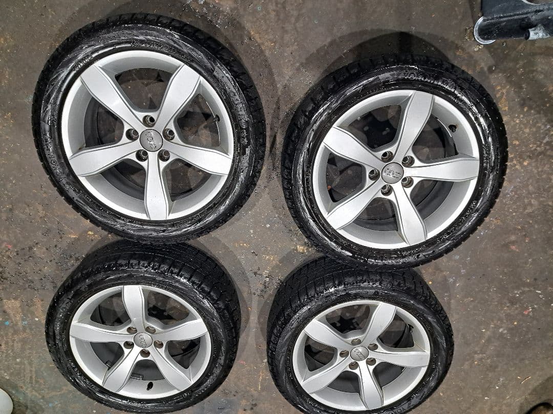 アウディA1／S1 スタッドレス 4本セット