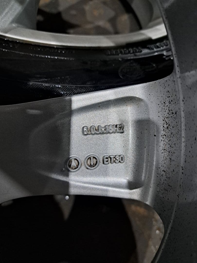 アウディA1／S1 スタッドレス 4本セット