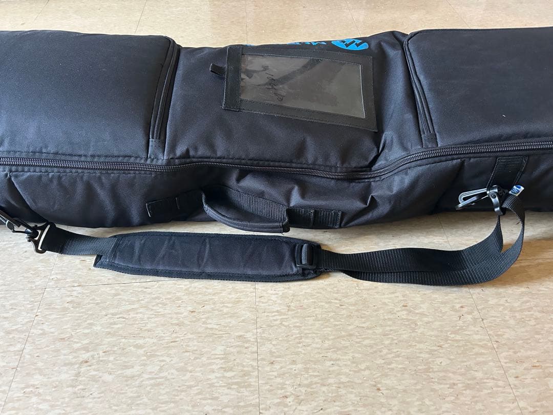 旅行用スキーケース　車輪付き