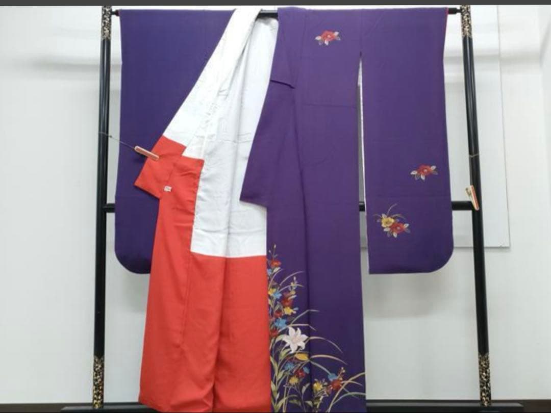 豪華振袖　総刺繍　草花文　金糸　正絹　逸品