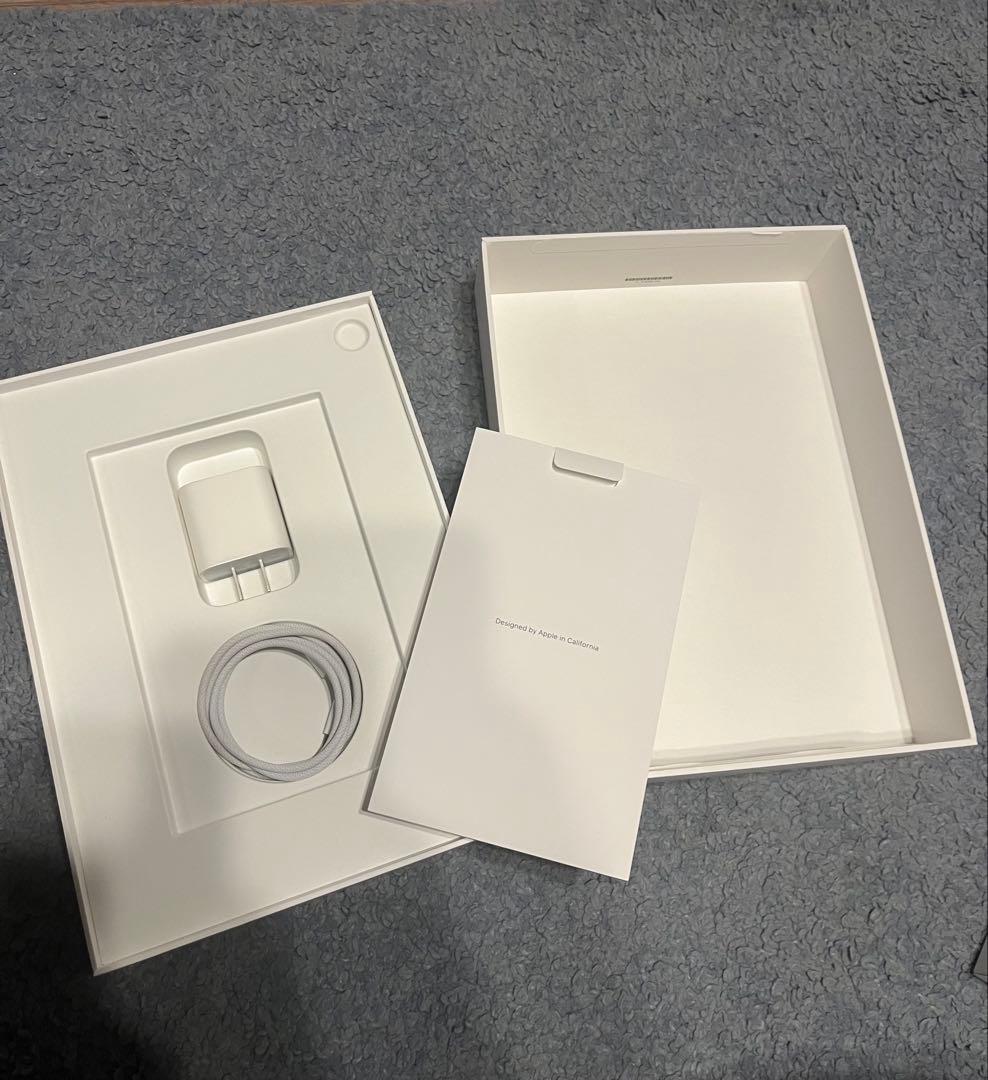 iPad Air 11インチ M2 ブルー 画面ひび割れあり