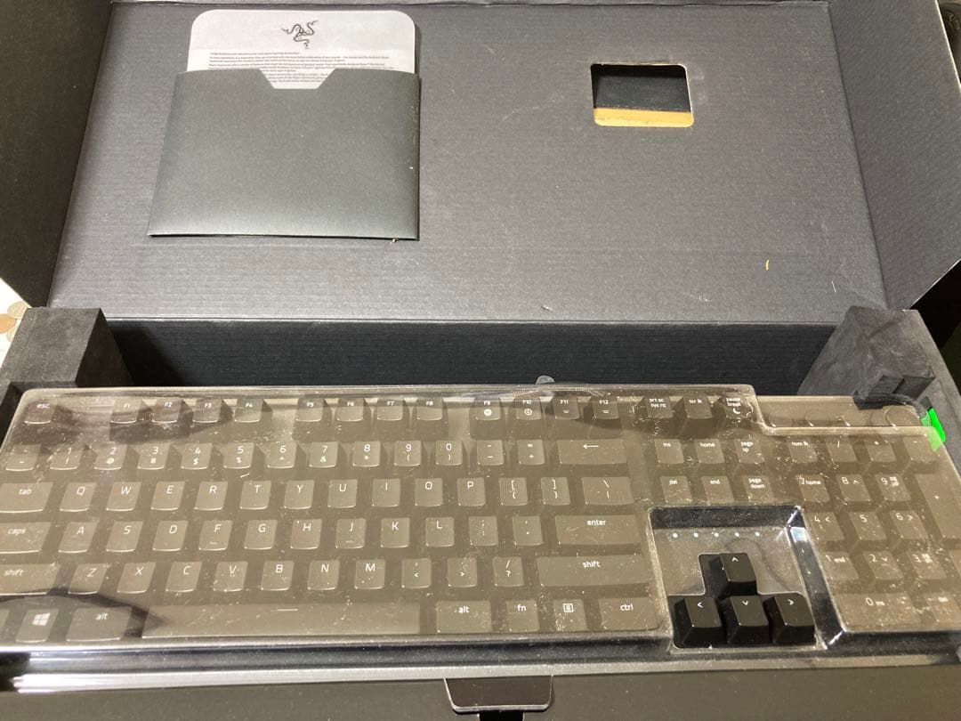 razer huntsman elite us配列　紫軸