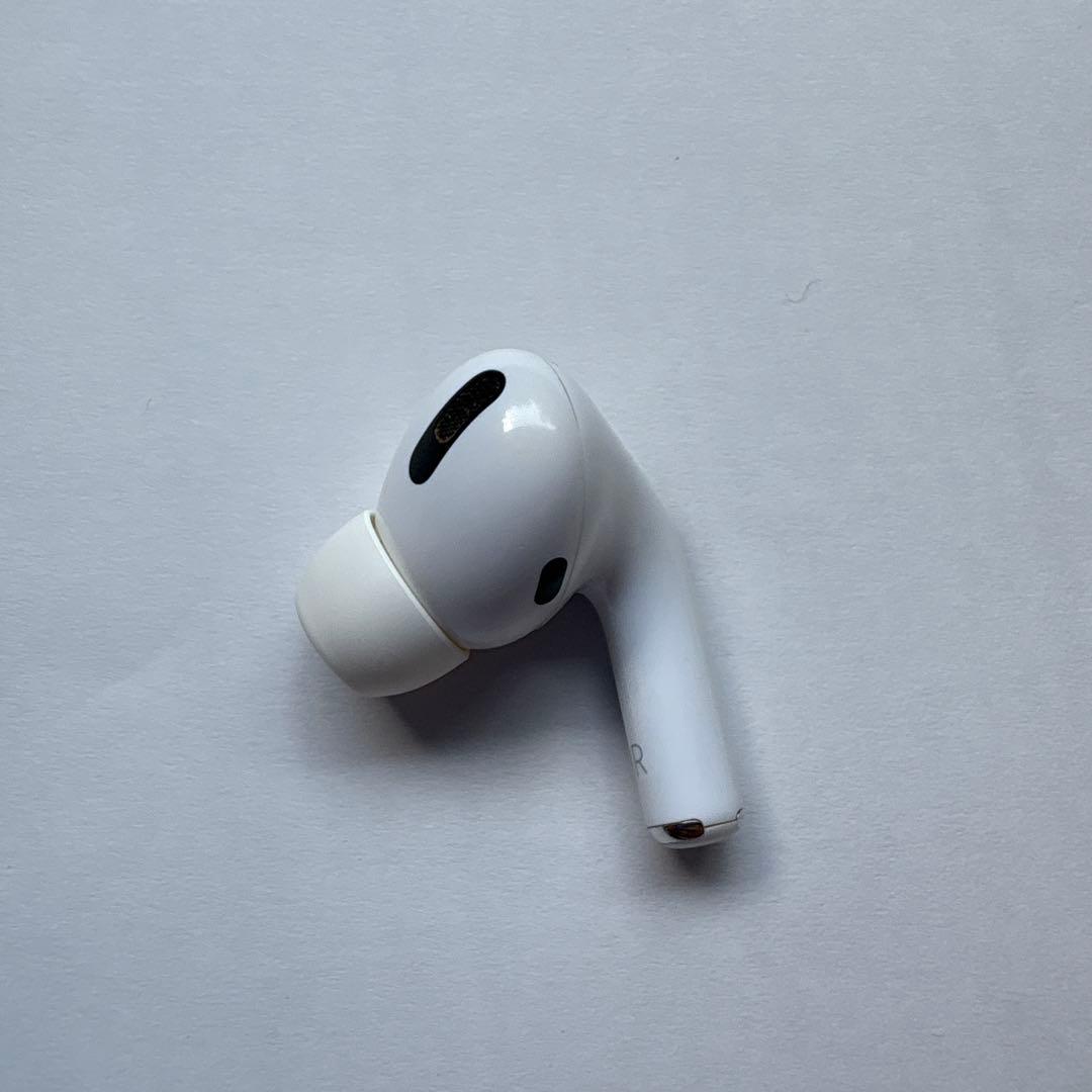 AirPods Pro 第1世代 (本体両耳＋充電ケース＋外箱付き)