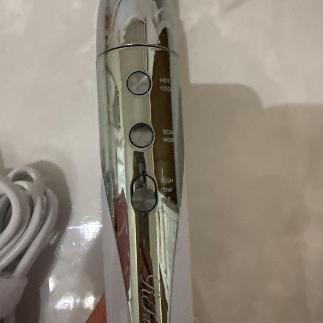 リファ ビューテックリセッター ホワイト