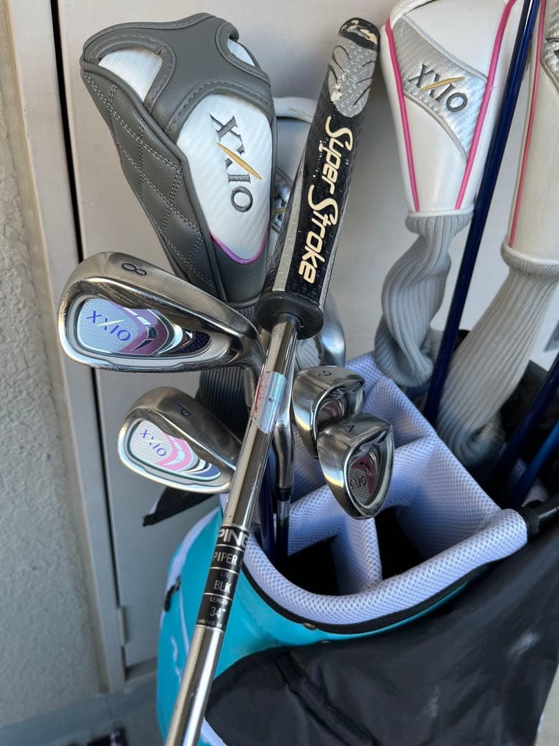 レディース！超豪華XXIO 9＆10代目女性用ゴルフセット+キャデバッグ+オマケ