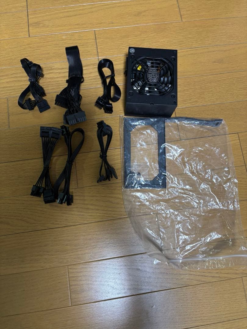 Cooler Master V650 SFX GOLD 650W 中古品