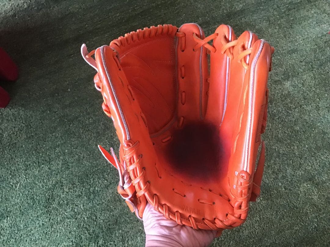 硬式用グローブ　ウィルソンスタッフ　投手用　磯貝流湯もみ型付