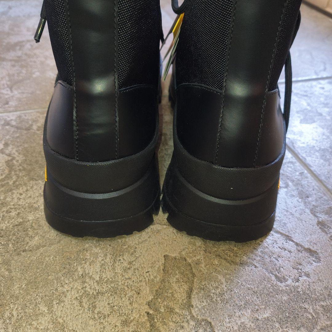 希少【新品未使用】ZARA VIBRAM レザーブーツ 26.5