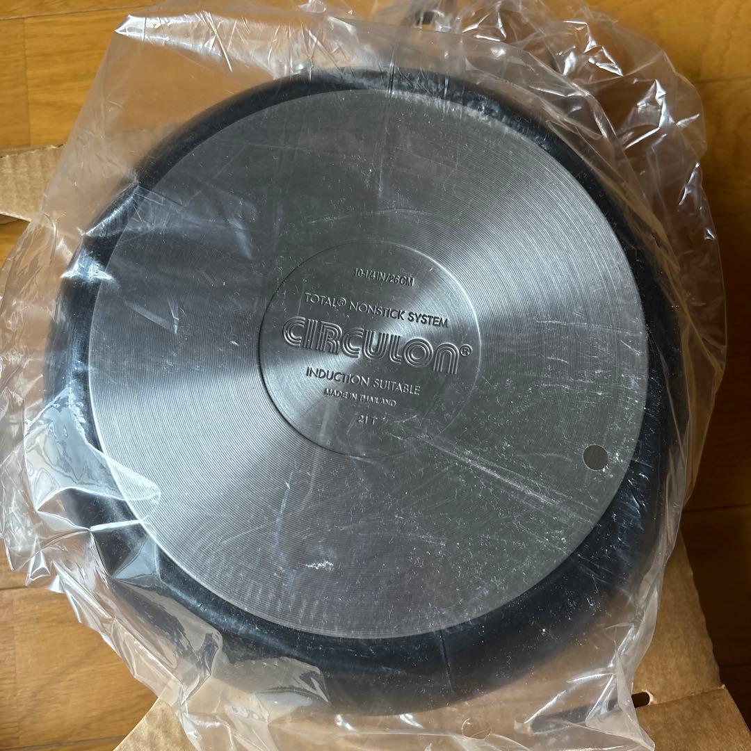 新品未使用＊CIRCULON フライパン21cm、ガラス蓋付ディープパン26cm