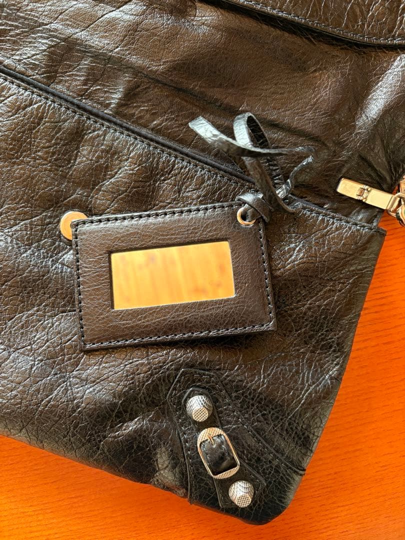 suqqun. バレンシアガ ❤︎ ショルダークラッチバッグ