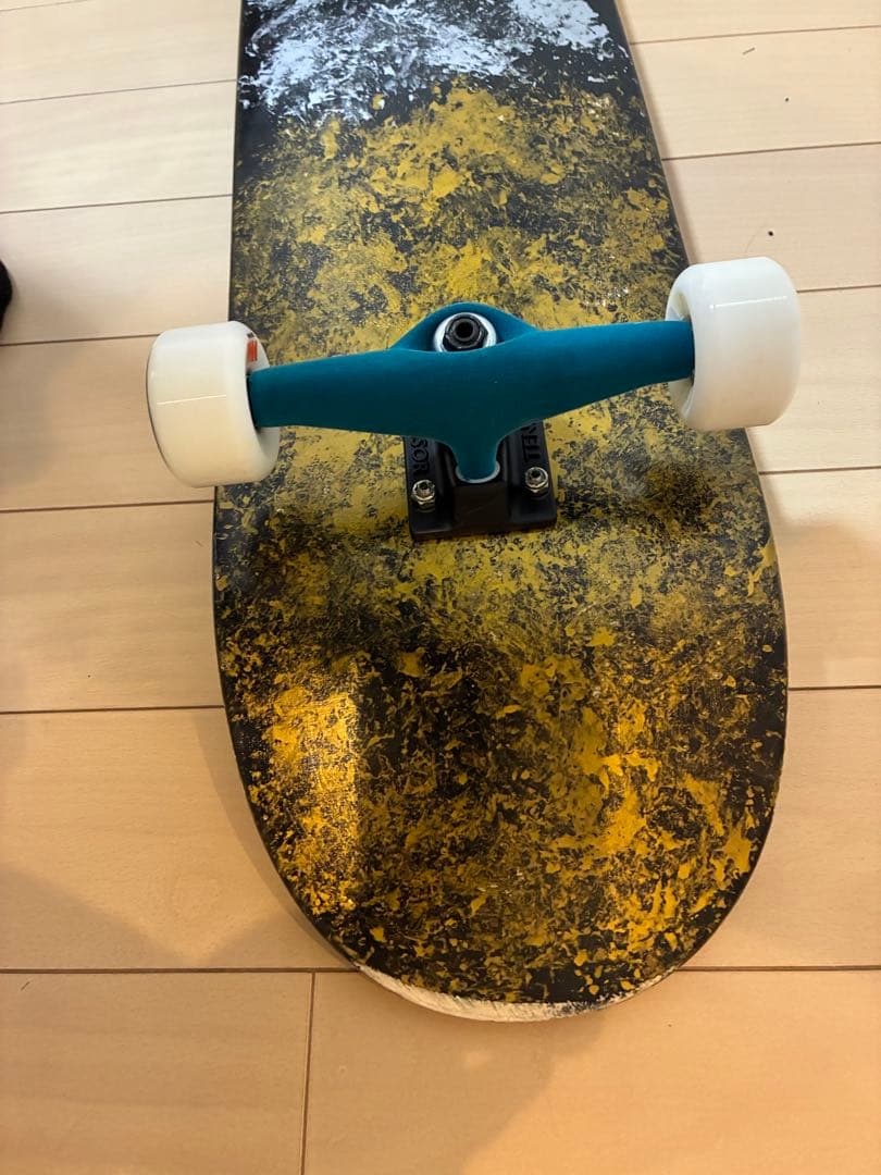 スケートボード　プロ仕様　足回り新品未使用　すぐ乗れます