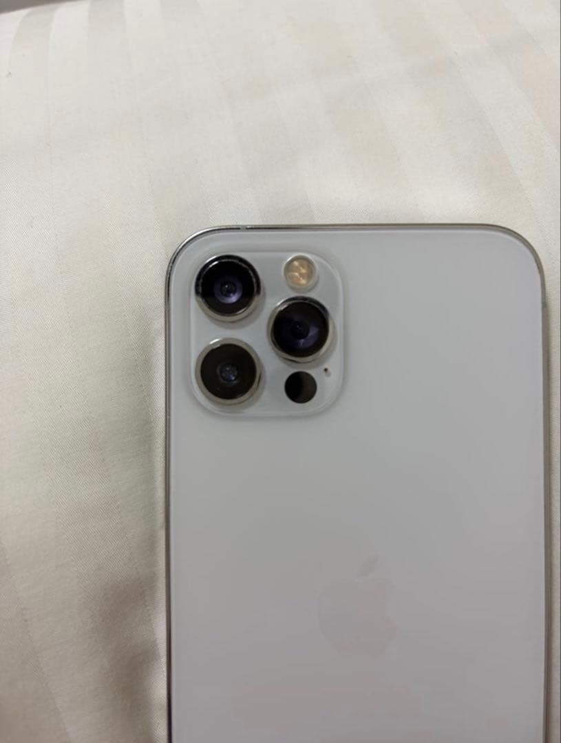 iPhone12 Pro シルバー