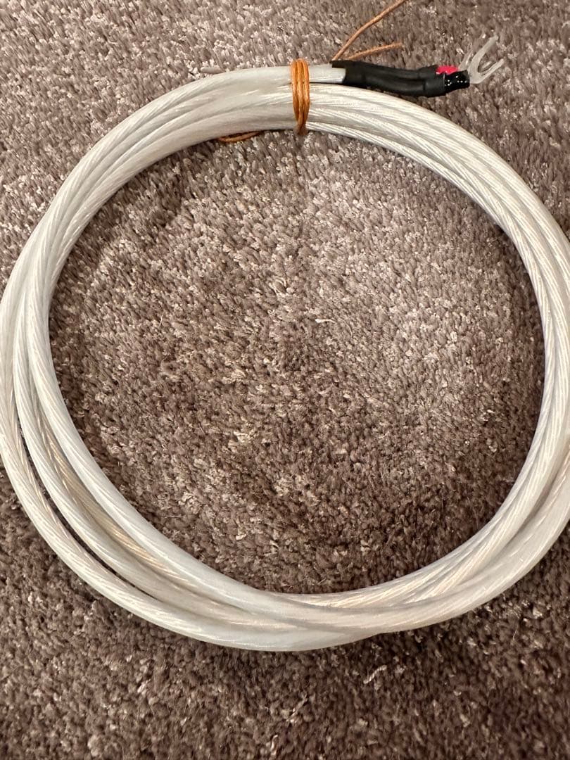 QED Signature Revelation スピーカーケーブル　ペア