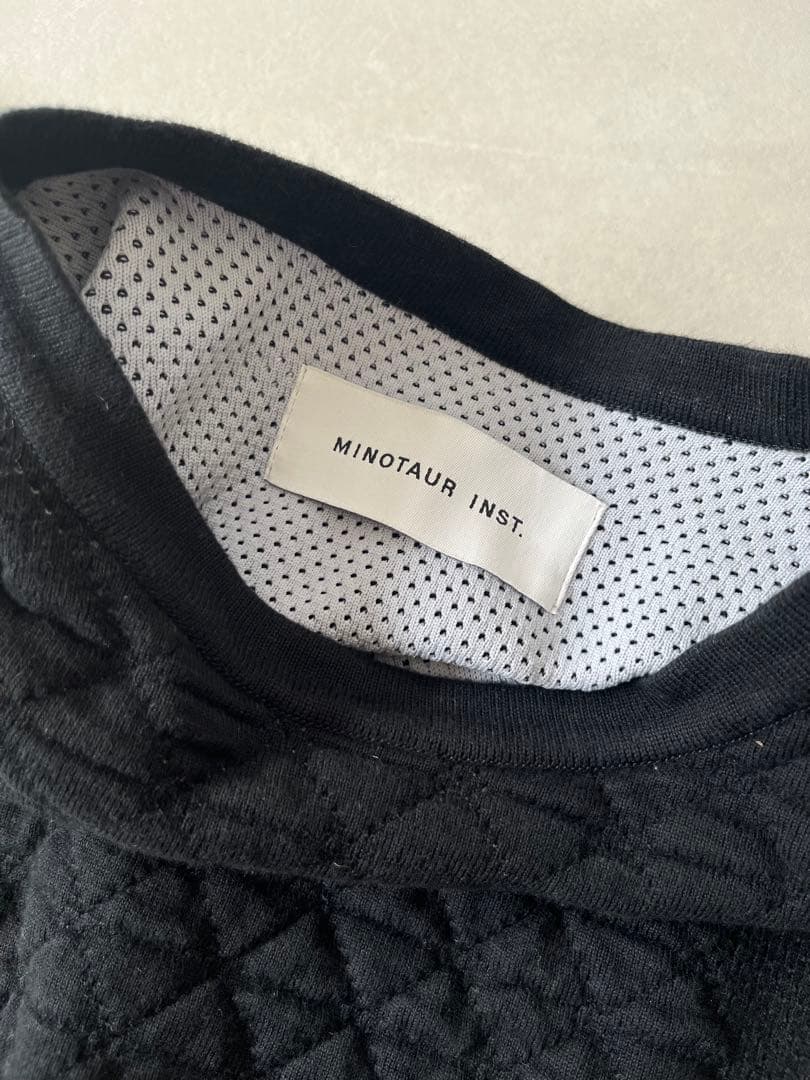 【期間限定値下げ】MINOTOR トレーナー