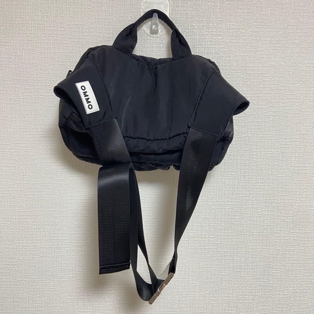 OMMO 黒 ボディバッグ　2wayショルダーバッグ