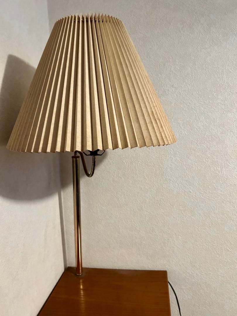 木製サイドテーブル 引き出し付き