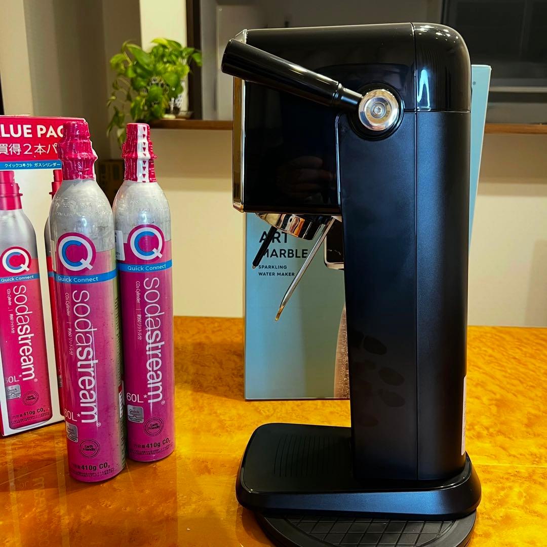 限定品　ソーダストリーム Art ガスシリンダー2本　未使用1Lボトル1本